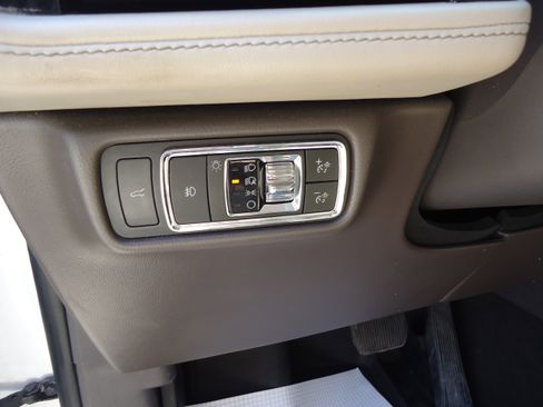 Used 2020 Lincoln Aviator Reserve w/ Equipment Group 202A AWD/4WD image 14