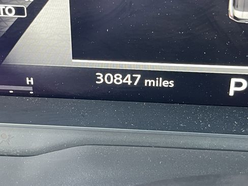 Used 2023 Nissan Rogue Platinum w/ Platinum Premium Package image 25