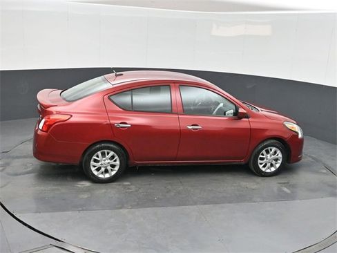 Used 2018 Nissan Versa SV w/ SV Special Edition Package image 28