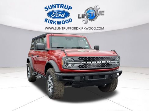Used 2024 Ford Bronco Badlands AWD/4WD image 2