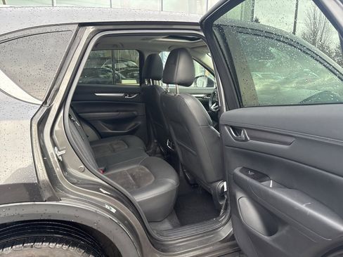 Used 2017 MAZDA CX-5 Touring w/ Preferred Equipment Package image 5