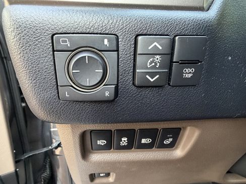 Certified 2023 Lexus GX 460 Premium w/ Premium Package AWD/4WD image 15