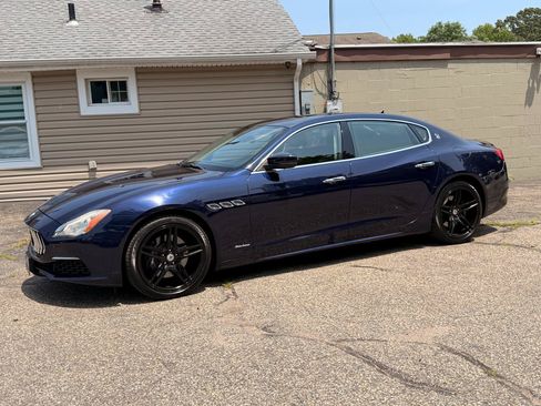 Used 2017 Maserati Quattroporte S GranLusso Q4 AWD/4WD image 2