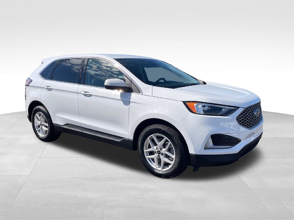 Used 2024 Ford Edge SEL AWD/4WD image 7