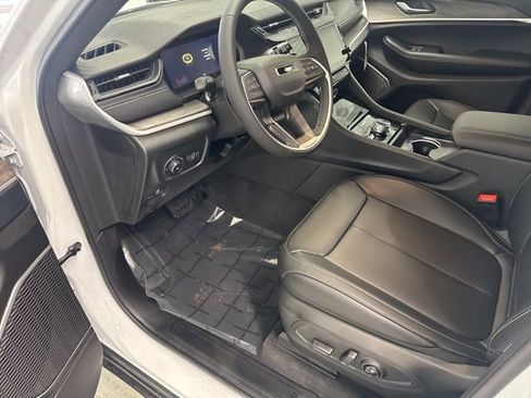 New 2026 Jeep Grand Cherokee L Limited image 12