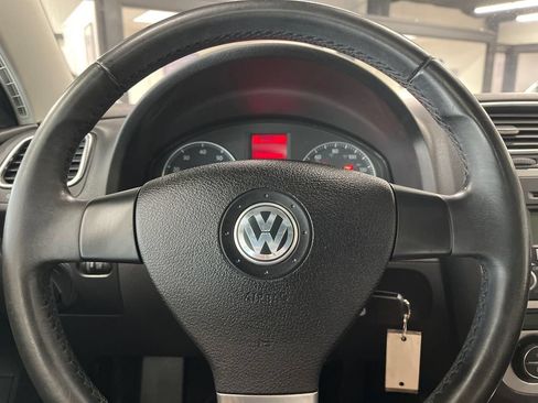 Used 2008 Volkswagen Eos Komfort FWD image 64