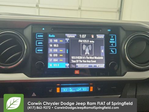 Used 2017 Toyota Tacoma Limited image 23