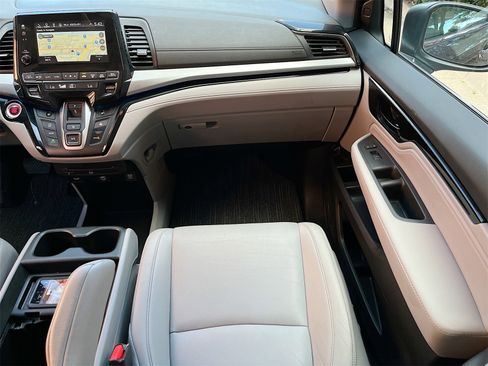 Used 2023 Honda Odyssey Touring image 24