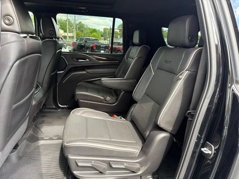 Certified 2024 Cadillac Escalade ESV Premium Luxury AWD/4WD image 14