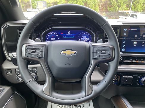 Used 2025 Chevrolet Silverado 1500 High Country w/ Technology Package AWD/4WD image 19