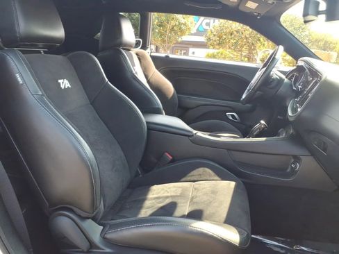 Used 2023 Dodge Challenger R/T Scat Pack w/ T/A Package image 14