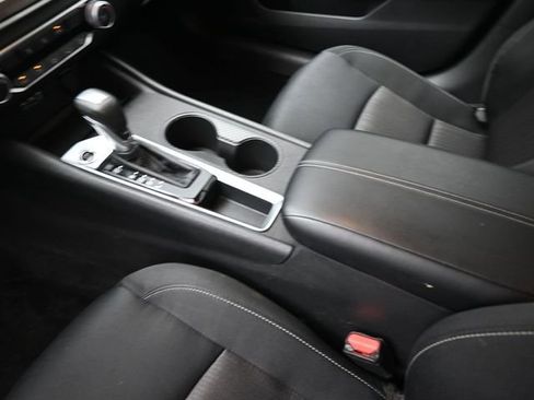 Used 2025 Nissan Altima 2.5 SV image 31