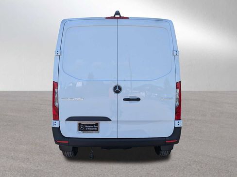Used 2025 Mercedes-Benz Sprinter 2500 image 4