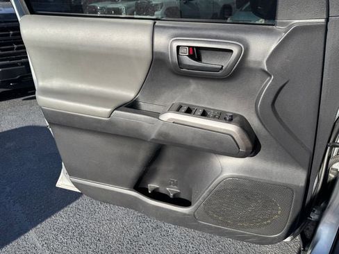 Used 2022 Toyota Tacoma SR5 image 16