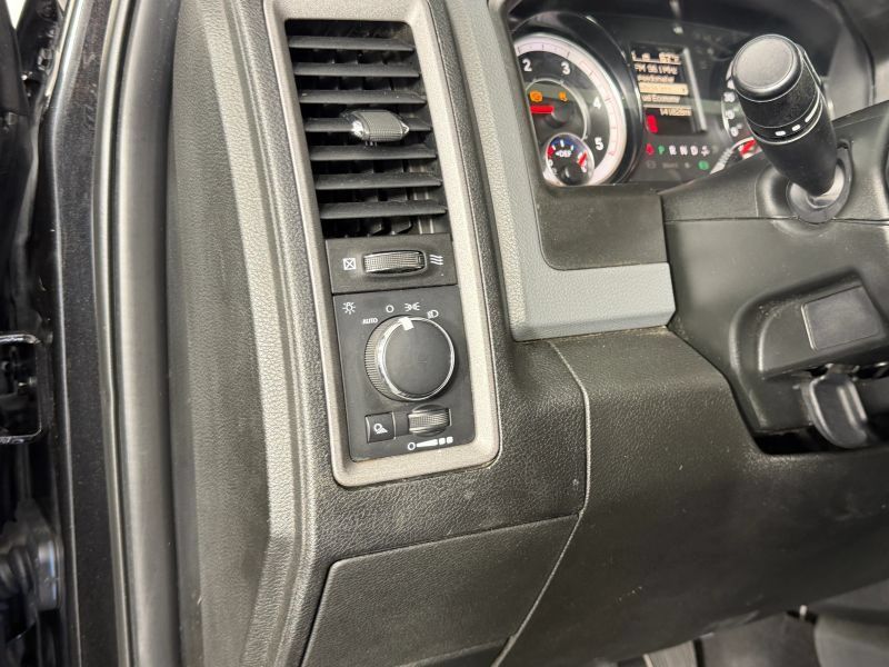Used 2018 RAM 3500 Tradesman w/ Chrome Appearance Group AWD/4WD image 82