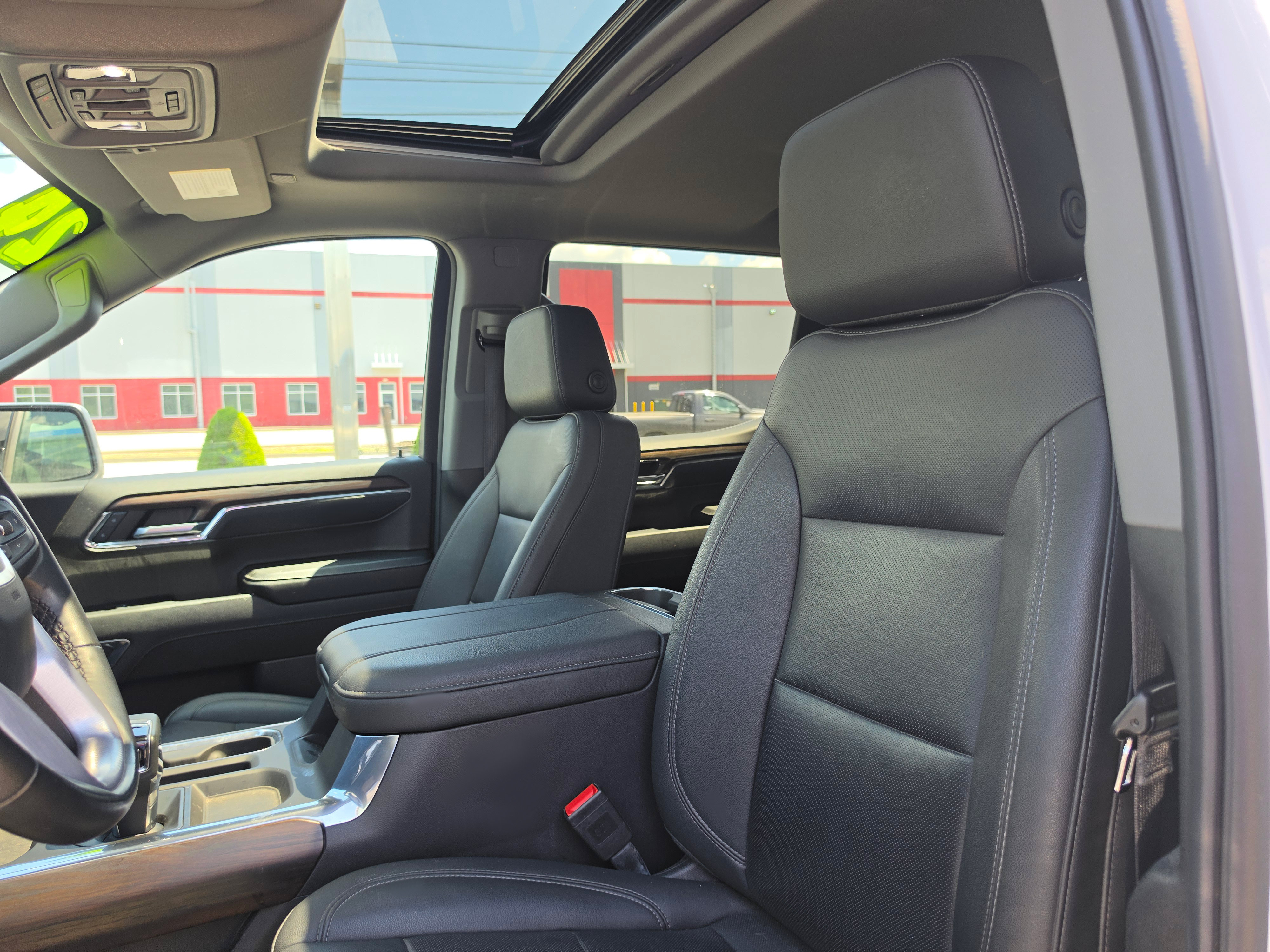 Used 2024 GMC Sierra 1500 SLT w/ SLT Premium Plus Package AWD/4WD image 12