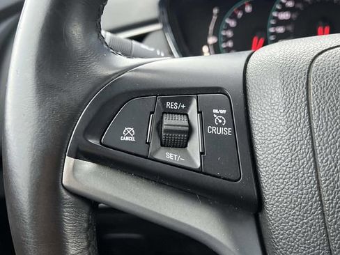 Used 2017 Chevrolet Trax LT w/ LT Convenience Package image 27