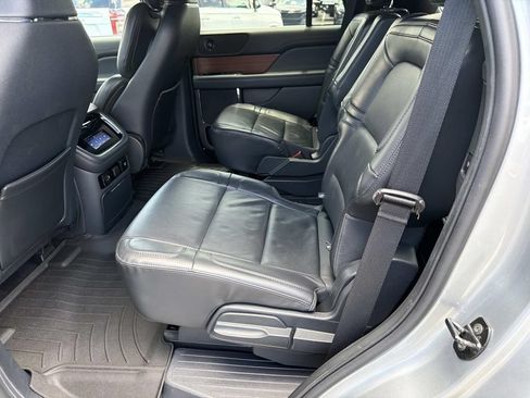 Used 2023 Lincoln Navigator Reserve AWD/4WD image 14