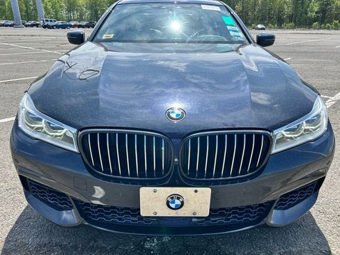 Used 2017 BMW 750i xDrive AWD/4WD image 8