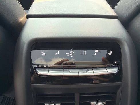 Used 2025 Cadillac Lyriq Luxury w/ LPO, Floor Liner Package AWD/4WD image 31