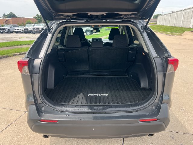 Used 2019 Toyota RAV4 LE w/ All Weather Liner Package AWD/4WD image 7