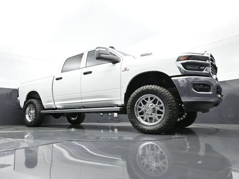 New 2026 RAM 2500 Tradesman AWD/4WD image 36