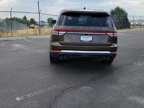 Used 2022 Lincoln Aviator Reserve w/ Equipment Group 201A RWD image 3