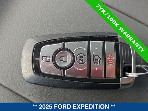Certified 2025 Ford Expedition Active AWD/4WD image 41
