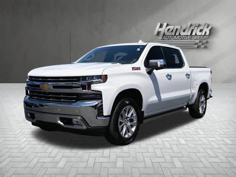Used 2022 Chevrolet Silverado 1500 LTZ w/ LTZ Premium Package AWD/4WD image 5