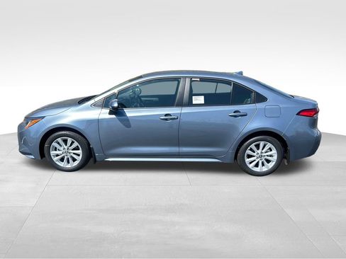 New 2026 Toyota Corolla LE FWD image 2