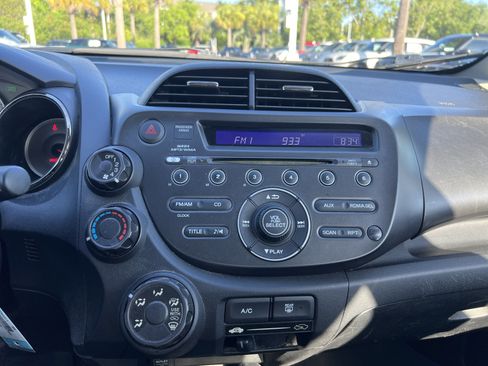 Used 2012 Honda Fit Sport image 23