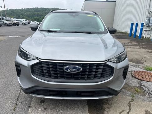 Used 2024 Ford Escape Active w/ Tech Pack #1 AWD/4WD image 11