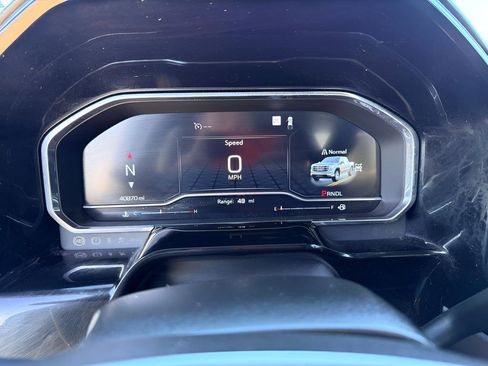 Used 2025 GMC Sierra 1500 SLT image 27