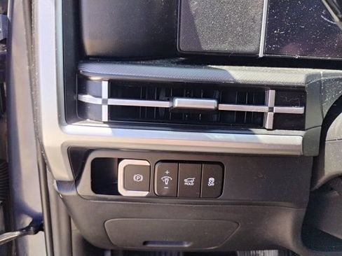 Used 2025 Hyundai Santa Fe SEL AWD/4WD image 18