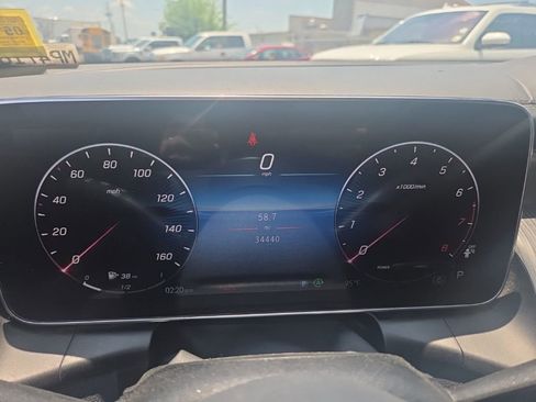 Used 2024 Mercedes-Benz GLC 300 4MATIC image 20