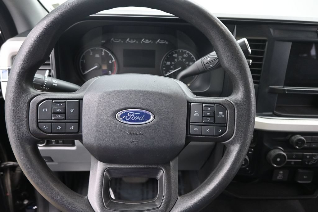 Used 2025 Ford F350 XLT AWD/4WD image 19
