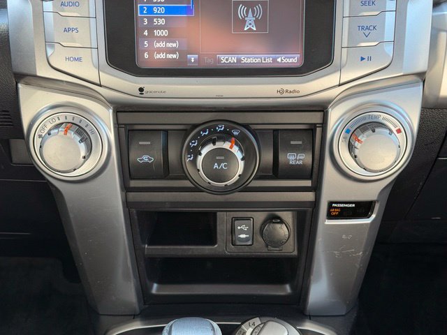 Used 2014 Toyota 4Runner SR5 AWD/4WD image 26