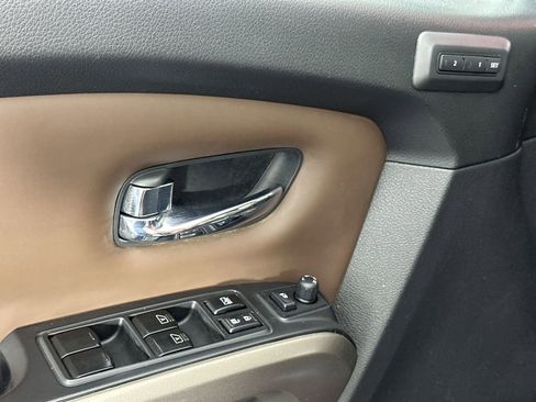 Certified 2021 Nissan Titan Platinum Reserve w/ Moonroof Package image 17