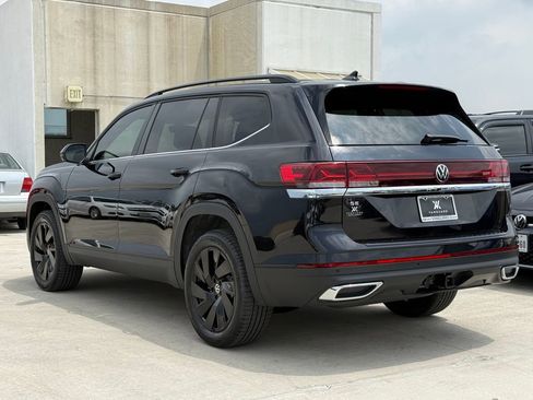 New 2026 Volkswagen Atlas SE FWD image 7