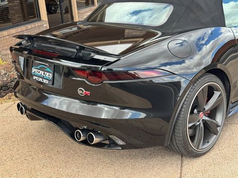 Used 2018 Jaguar F-TYPE R image 16