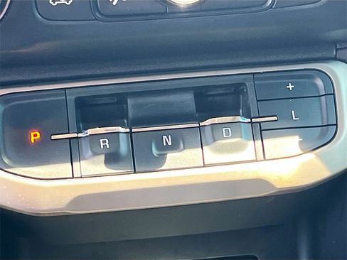 Used 2020 GMC Acadia Denali image 17