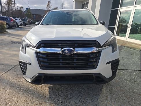 Certified 2025 Subaru Ascent Limited image 4