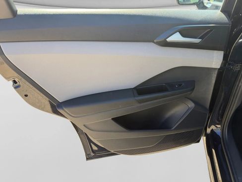 Used 2023 Volkswagen Taos S image 26