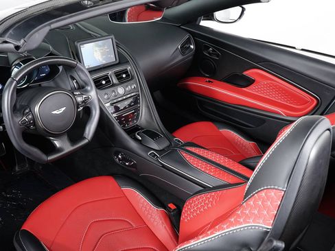 Used 2020 Aston Martin DBS Superleggera Volante RWD image 27