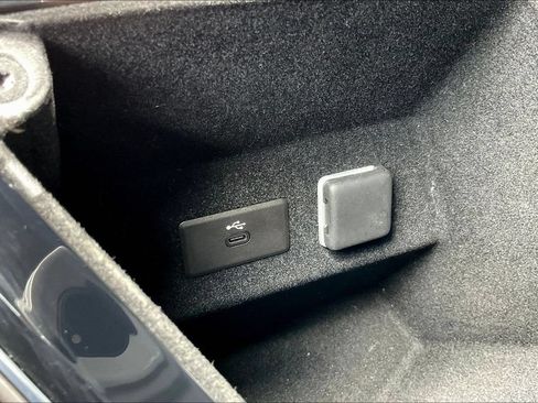 Used 2024 Cadillac Lyriq Tech RWD image 16