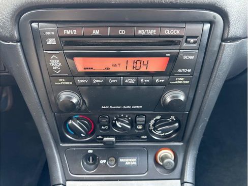 Used 2002 MAZDA MX-5 Miata image 15