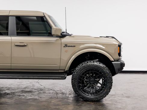 Used 2025 Ford Bronco Outer Banks AWD/4WD image 22
