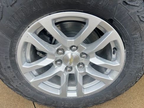 Used 2021 Chevrolet Silverado 1500 LT image 12