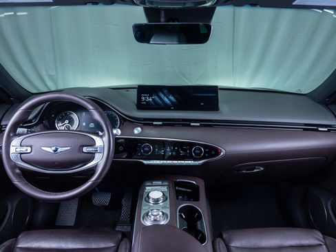 Used 2022 Genesis GV70 2.5T w/ Advanced Package image 13