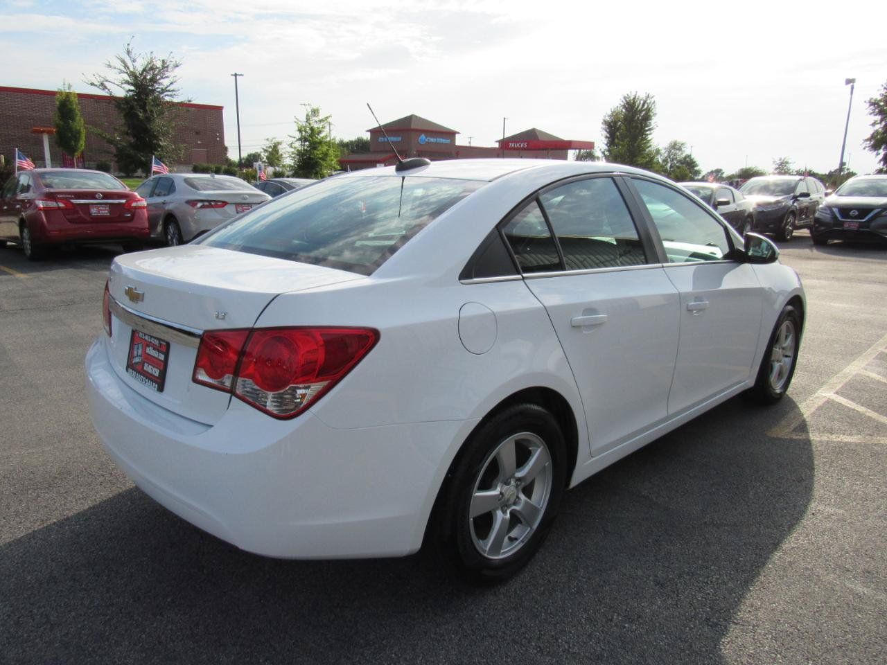 Used 2016 Chevrolet Cruze LT FWD image 6